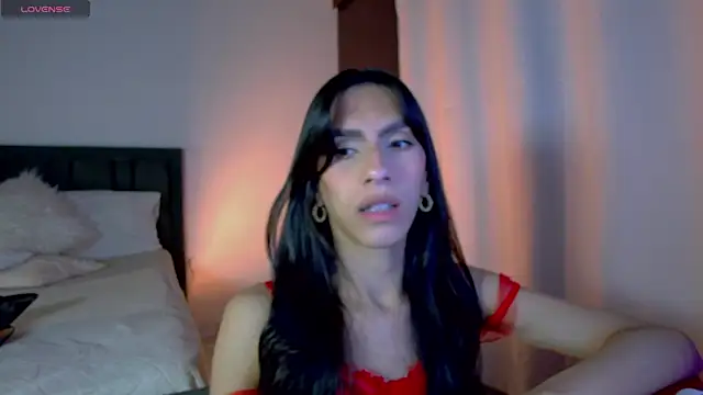 Snapshot of AlanaSofiia chatting on May 2026 03:28:01 PM AlanaSofiia online show from May 2026 03:28:01 PM