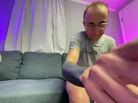 mouser21212 online show from March 2025 12:29:02 AM