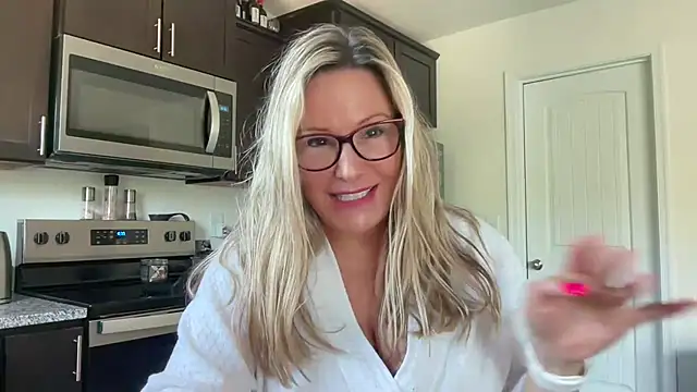 Milf Goddess online show from October 2025 02:34:01 PM