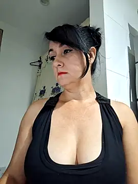 Snapshot of taalia chatting on December 2024 11:49:02 PM taalia online show from December 2024 11:49:02 PM