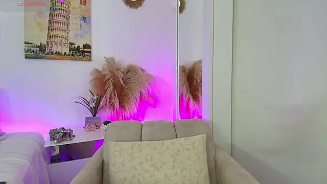 Ashleyjenner  online show from November 2025 01:04:02 AM