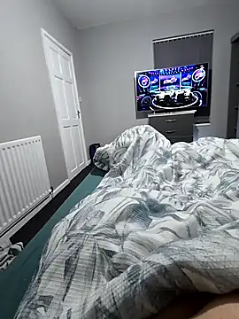 Snapshot of roxy_bigtits1 chatting on December 2024 11:11:01 PM roxy bigtits1 online show from December 2024 11:11:01 PM