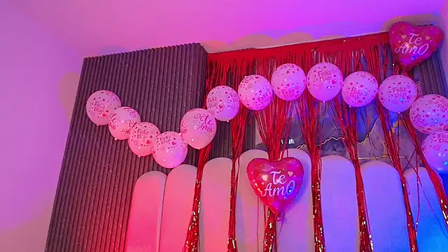 hot dione online show from February 2026 07:19:02 PM