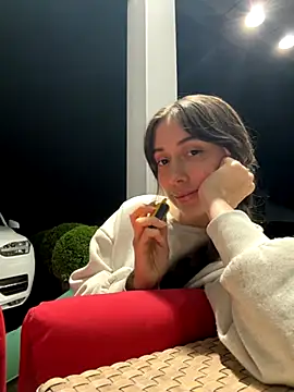 emiliasommer online show from September 2025 08:24:02 PM