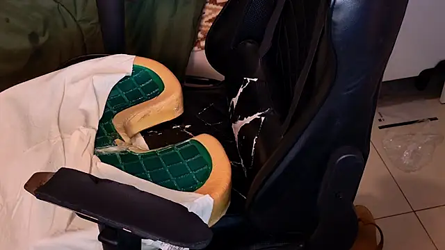 Snapshot of ssavanna chatting on March 2026 04:14:01 AM ssavanna online show from March 2026 04:14:01 AM