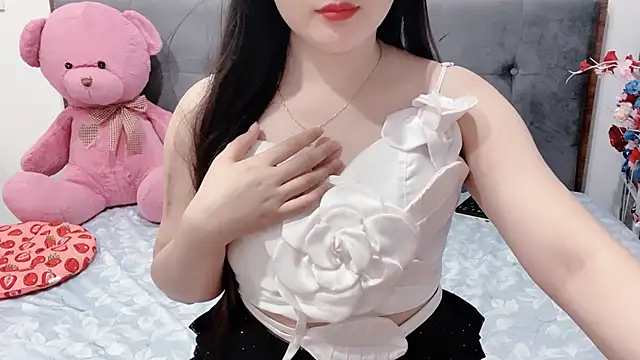 Snapshot of Funikio chatting on May 2026 01:41:01 PM Funikio online show from May 2026 01:41:01 PM