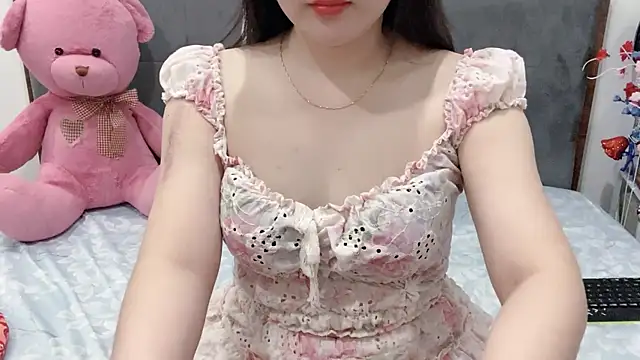 Snapshot of Funikio chatting on May 2026 01:25:02 AM Funikio online show from May 2026 01:25:02 AM