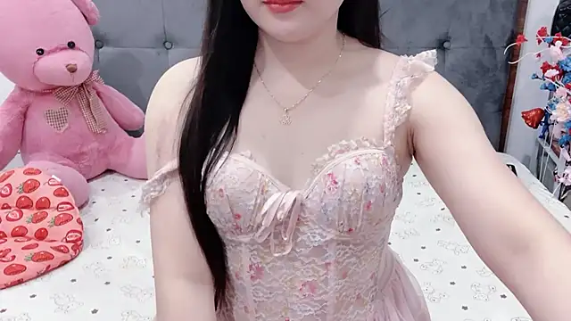 Snapshot of Funikio chatting on May 2026 04:07:02 AM Funikio online show from May 2026 04:07:02 AM