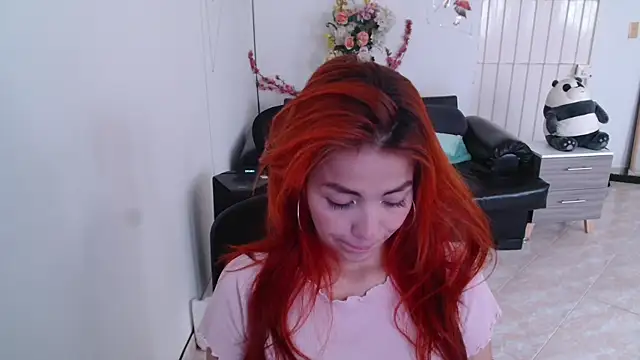 Snapshot of Aylinn_diaz chatting on July 2026 06:58:02 PM Aylinn diaz online show from July 2026 06:58:02 PM