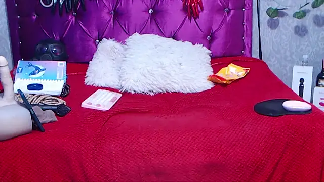 AyshaScott online show from September 2025 01:34:01 PM