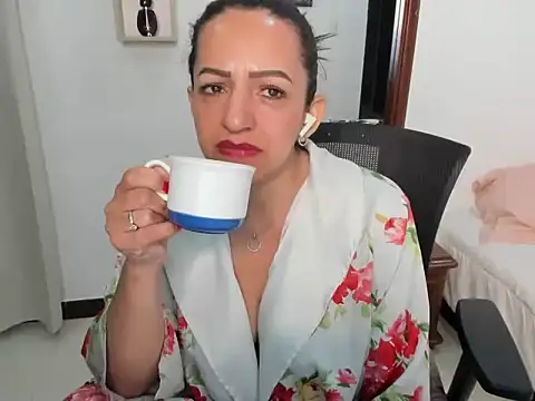 Snapshot of MonicaGarcia_ chatting on February 2026 09:55:02 PM MonicaGarcia online show from February 2026 09:55:02 PM