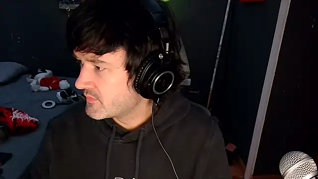 Snapshot of Stix_Zadinia chatting on December 2025 01:20:01 PM Stix Zadinia online show from December 2025 01:20:01 PM