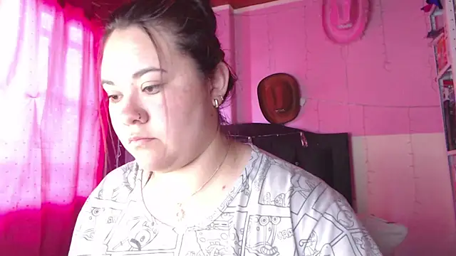 NikkiRous  online show from February 2026 01:18:01 PM