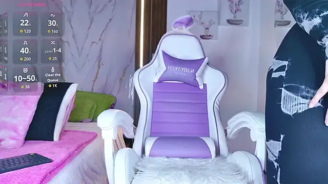 mia 099 online show from April 2026 08:17:01 PM