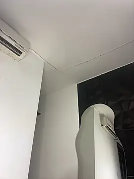 Ema azel online show from December 2024 01:43:02 PM