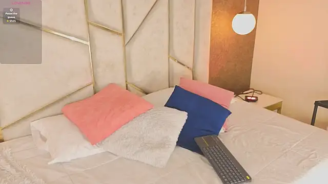 AilishBenson online show from February 2026 08:24:01 PM