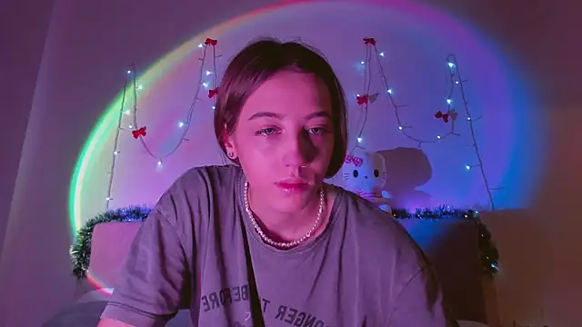 Snapshot of MelodyElf chatting on January 2025 02:56:02 PM MelodyElf online show from January 2025 02:56:02 PM