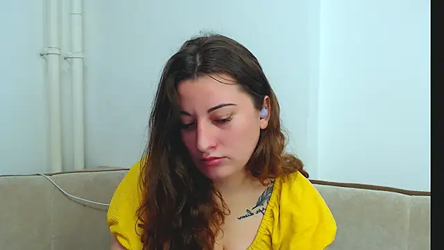 Helen Adams  online show from December 2024 04:36:02 AM