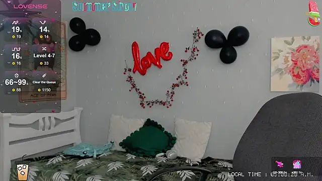 Crystal Chris online show from February 2025 03:08:02 PM