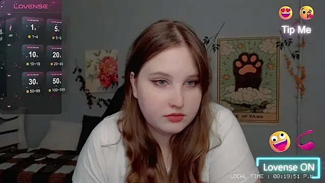 Crystal Chris online show from September 2025 05:16:02 PM