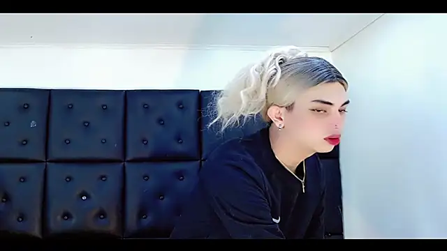 Daniela Pink  online show from March 2026 08:11:01 PM