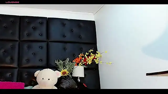 Snapshot of Daniela_Pink_ chatting on June 2026 07:48:01 PM Daniela Pink online show from June 2026 07:48:01 PM