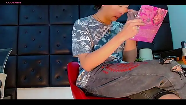 Snapshot of Daniela_Pink_ chatting on July 2026 06:57:02 PM Daniela Pink online show from July 2026 06:57:02 PM
