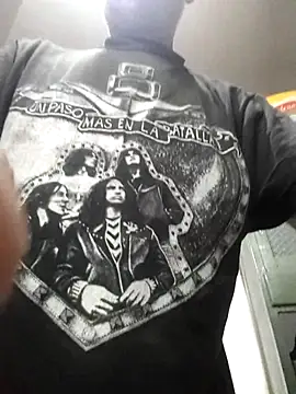 FabiQuilmes online show from December 2025 05:31:02 PM