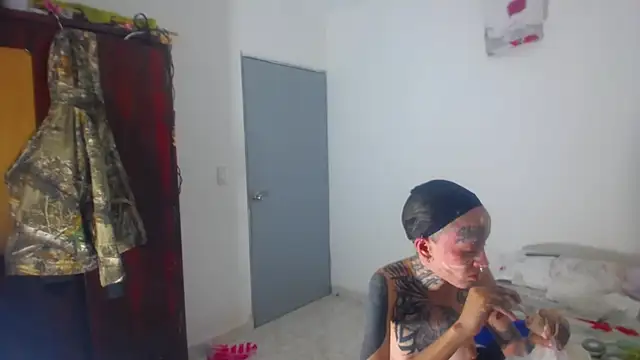 Snapshot of barbara_anal_squirt_ chatting on May 2026 01:03:02 AM barbara anal squirt online show from May 2026 01:03:02 AM