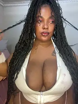 Snapshot of Katamia25 chatting on December 2024 09:55:02 AM Katamia25 online show from December 2024 09:55:02 AM