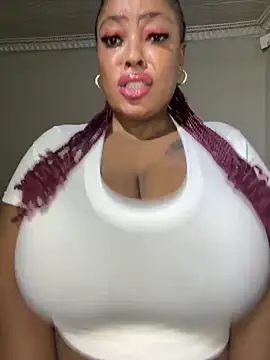 Snapshot of Katamia25 chatting on March 2025 04:28:02 AM Katamia25 online show from March 2025 04:28:02 AM