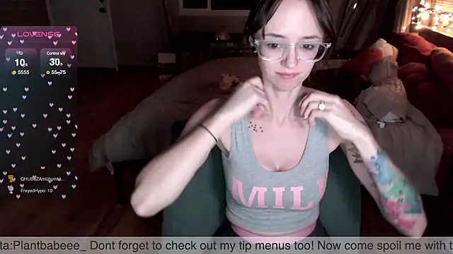 Plantbabeee online show from March 2025 03:22:02 AM