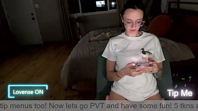 Snapshot of Plantbabeee chatting on May 2026 04:51:02 AM Plantbabeee online show from May 2026 04:51:02 AM