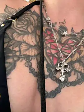 BabeRainbow online show from January 2025 10:40:01 AM