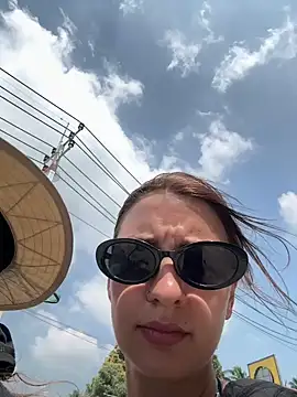 BabeRainbow online show from January 2025 05:53:01 AM