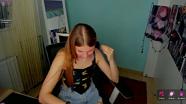 Molly sweetie online show from February 2025 10:04:01 AM