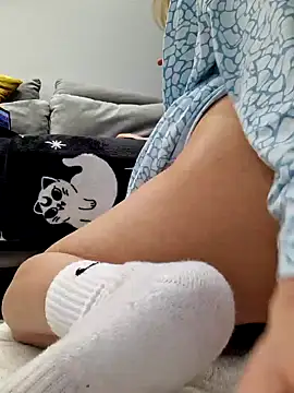 Snapshot of Miss____Mia_ chatting on January 2025 03:24:01 PM Miss    Mia  online show from January 2025 03:24:01 PM