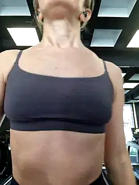 Snapshot of Miss____Mia_ chatting on February 2025 11:51:01 AM Miss    Mia  online show from February 2025 11:51:01 AM