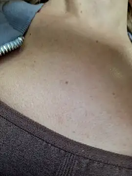 Snapshot of Miss____Mia_ chatting on February 2025 12:00:02 PM Miss    Mia  online show from February 2025 12:00:02 PM