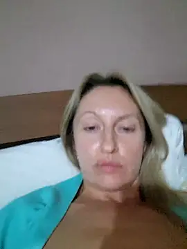 Snapshot of Miss____Mia_ chatting on September 2025 04:10:02 PM Miss    Mia  online show from September 2025 04:10:02 PM