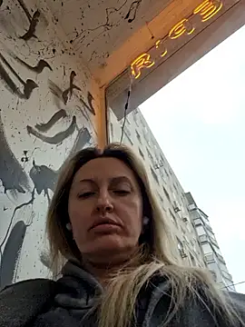 Snapshot of Miss____Mia_ chatting on October 2025 12:05:01 PM Miss    Mia  online show from October 2025 12:05:01 PM