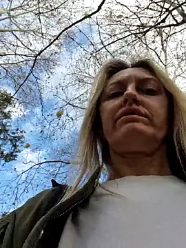 Miss    Mia  online show from November 2025 08:46:02 AM