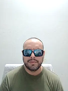 ElSunEagle online show from May 2026 03:37:02 AM