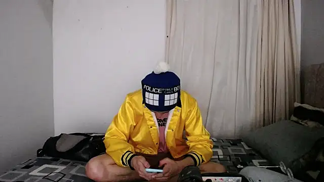 Pinkandyellowpokemon online show from September 2025 04:12:02 AM