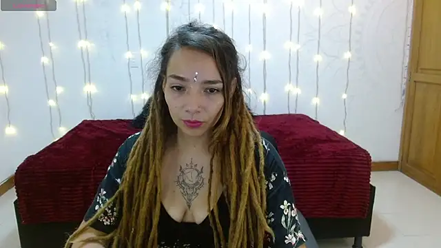 Snapshot of Natalia_Sativa716 chatting on February 2025 12:38:02 AM Natalia Sativa716 online show from February 2025 12:38:02 AM