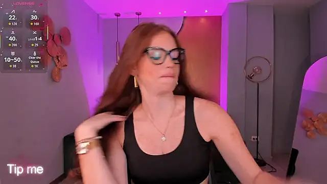 Snapshot of CorinneRusso chatting on February 2026 12:45:02 PM CorinneRusso online show from February 2026 12:45:02 PM