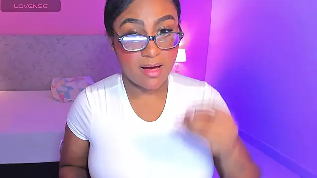 BlakmillerrGilson online show from November 2025 06:40:02 PM