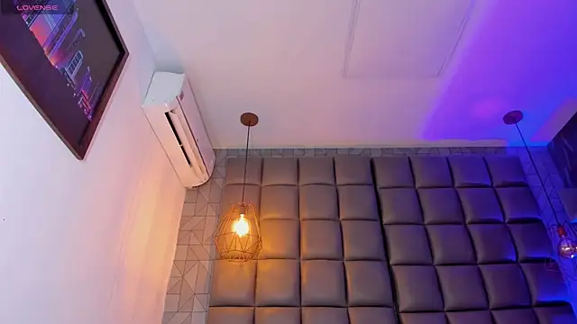 megan woll online show from March 2025 06:26:02 PM