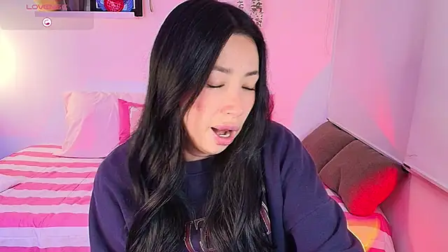 Snapshot of lilyy_evanss chatting on February 2026 11:49:01 PM lilyy evanss online show from February 2026 11:49:01 PM