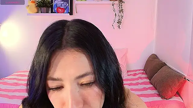 lilyy evanss online show from March 2026 10:15:02 PM